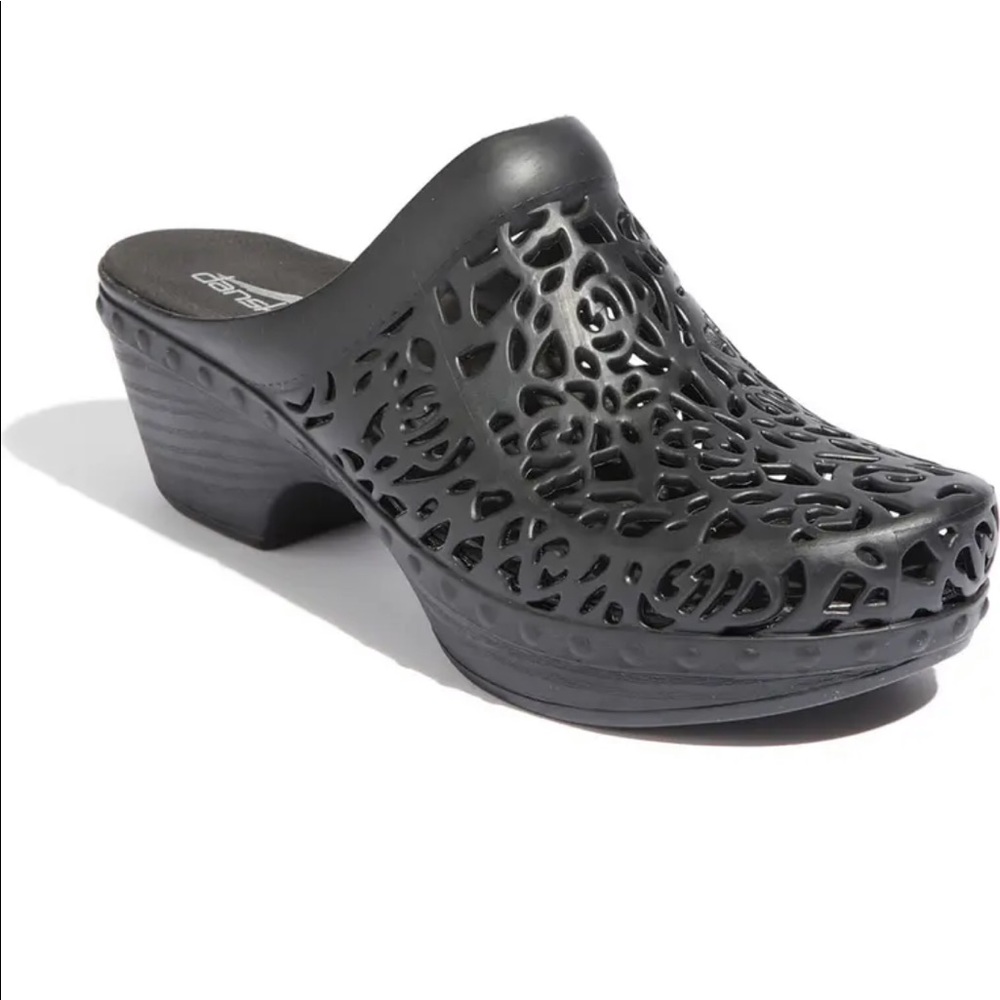 Dansko Pippa  black cut out mules size 37